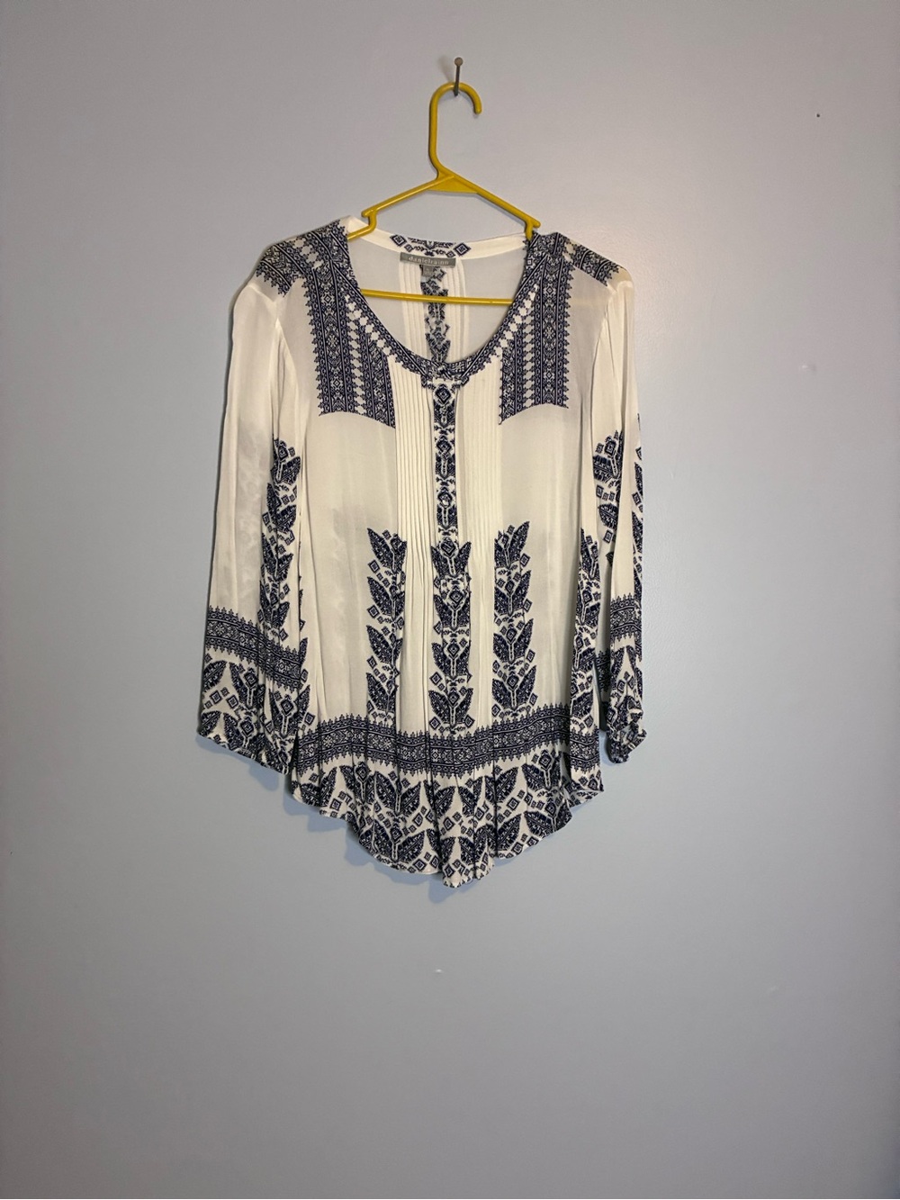 Daniel Rainn White Tunic with Navy Folk Print